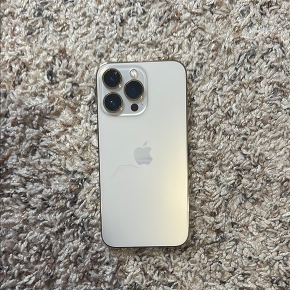 Apple iPhone 13 Pro- gold - Picture 2 of 4